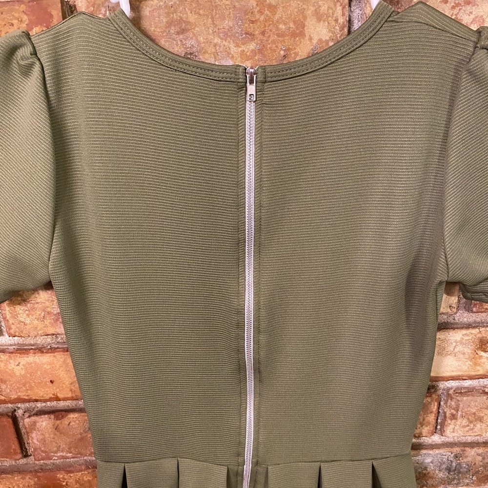 LuLaRoe Asymmetrical zip up dress with puffy sleeves size XS - Picture 6 of 8